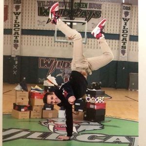 Meet your Posher, Mishah